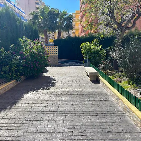 Senorio Oropesa 3000 Apartment *